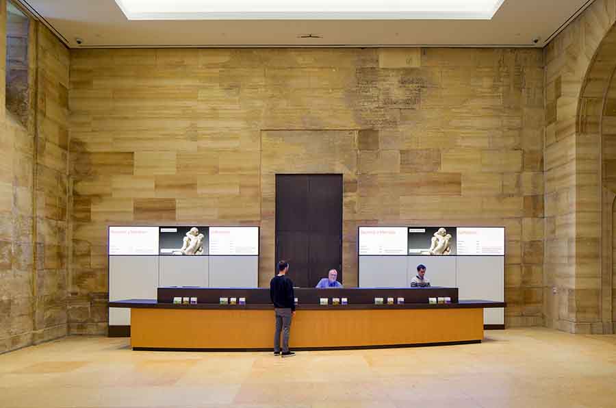 Philadelphia Museum of Art Lobby Digital Screens